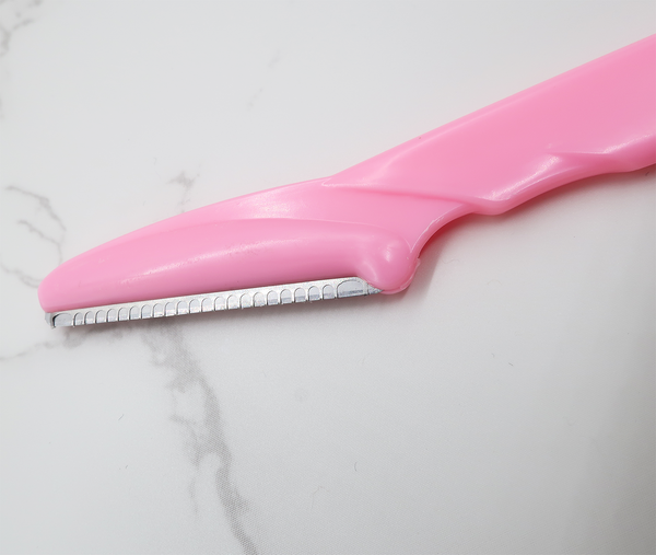 Finely sharpened eyebrow knives - 1 pack